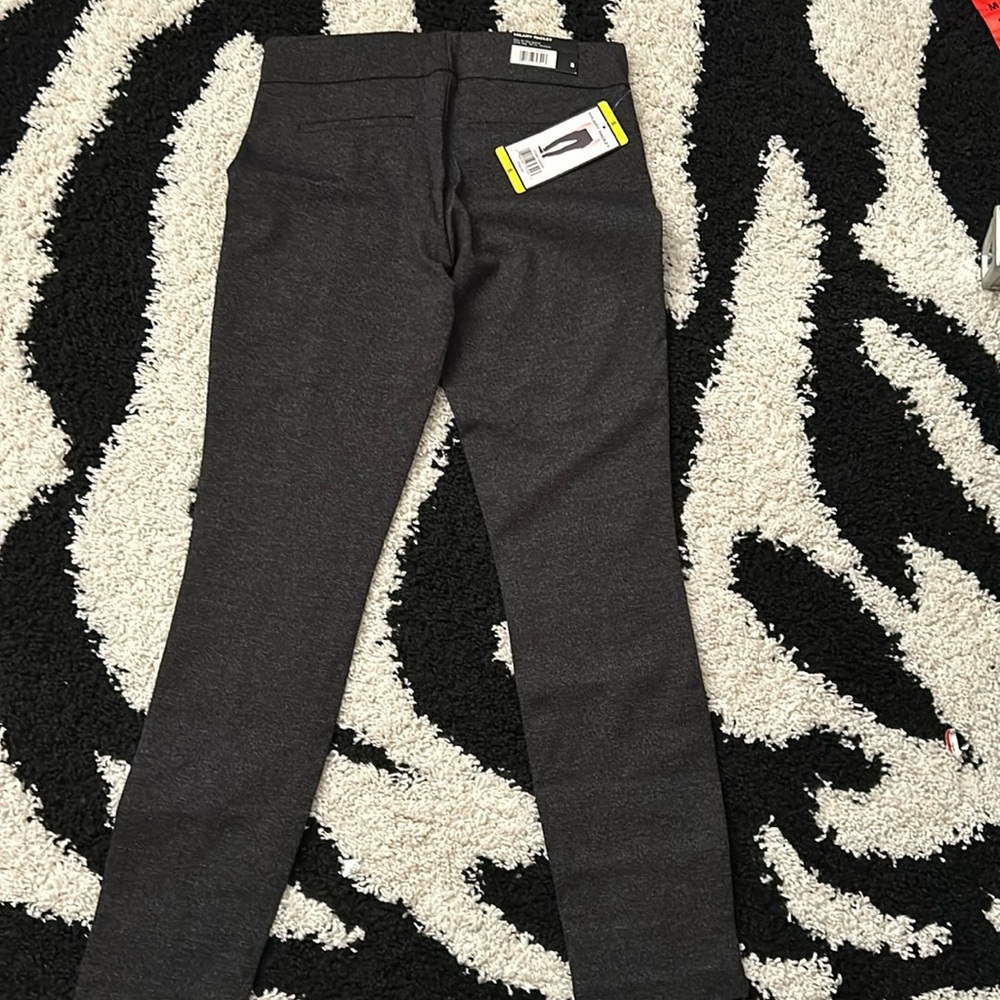 NWT Hilary Radley Gray pant Leggings Size Small